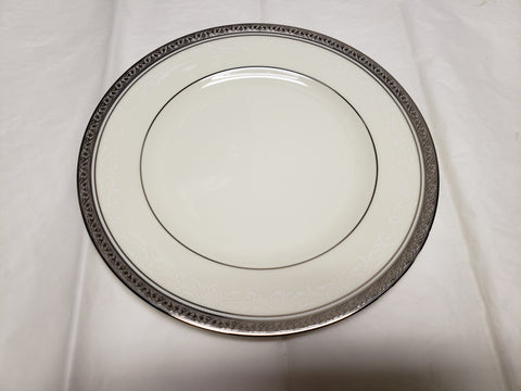 Anthea Accent Plate by Royal Doulton