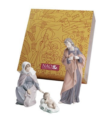 Nao by Lladro Truly In Love(Special Edition) Figurine