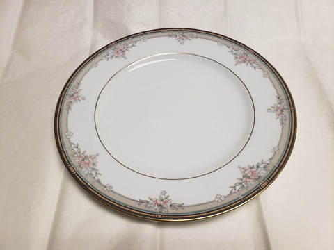 Avon Dinner Plate by Royal Doulton